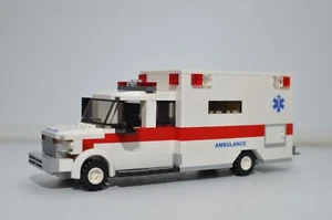 Camión Médico Ambulancia City EMT Rojo Blanco Modelo Personalizado Construido con Ladrillos LEGO® - Imagen 1 de 3