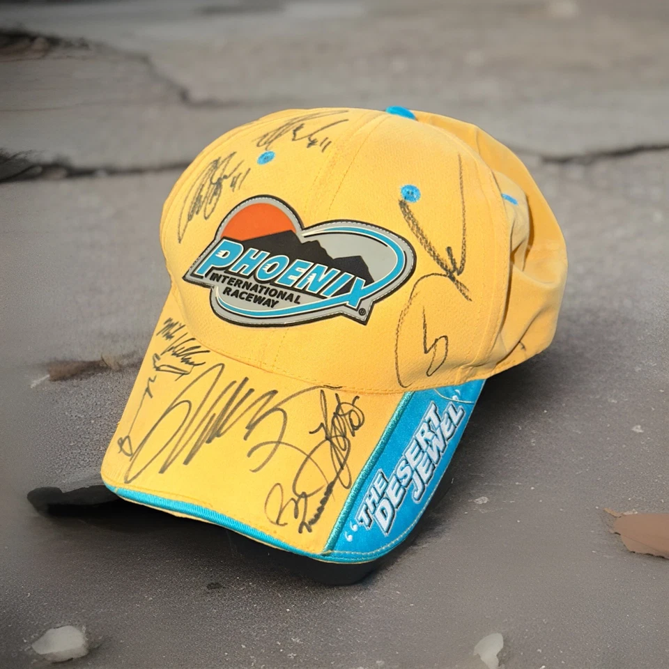 Sombrero de colección Phoenix International Raceway Nascar varios autógrafos deportes de motor Foto 1 de 4