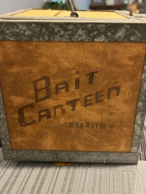 Vintage  Unused Oberlin Fishing Bait Canteen with OLD Moss Refill Bag - Image 1 of 4