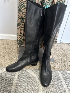 NEU KARL LAGERFELD METALLDETAIL ABSATZ LEDER STIEFEL Größe 8,5 M HIGH END NEU OHNE ETIKETT - Bild 1 von 9