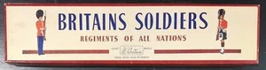 Britains Soldiers Regiments of all Nations - Scottish Bag Pipe Band Figures - Picture 1 of 8