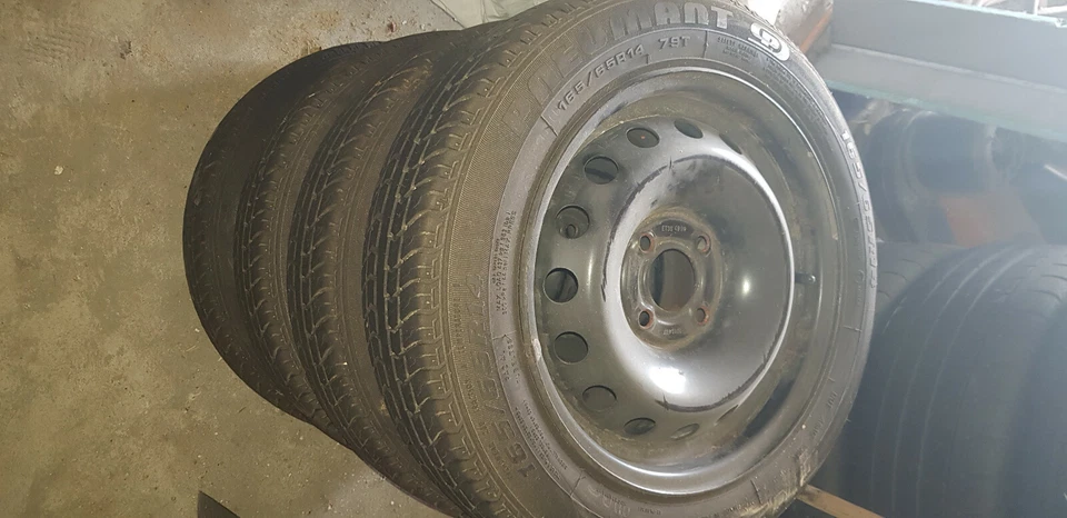 RENAULT DACIA NISSAN STAHLFELGENSATZ 165/65R14  79T - Bild 1 von 1