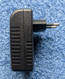 PoE-injektor 48V 0,5A, nur wenige Wochen eingesetzt, wie neu - Bild 1 von 3