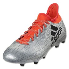 youth soccer cleats canada