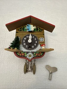 Mini Reloj de Cuerda Selva Negra - Alemania - Piezas/Reparación - Imagen 1 de 6