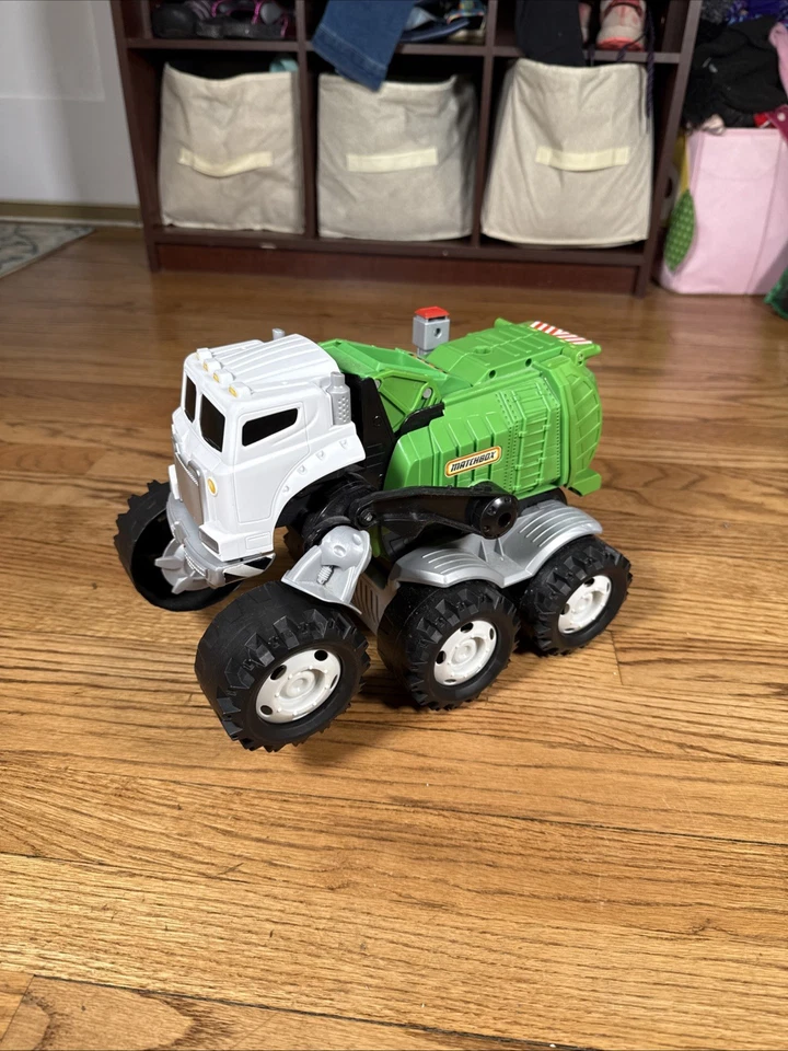 Matchbox Stinky The Garbage Truck 2009 Mattel Toy Talks Lights Up - Image 1 of 4