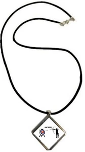 Bogenschießen männlicher Sport diamantförmiger Anhänger mit schwarzer Kordel und Geschenktüte - Bild 1 von 4