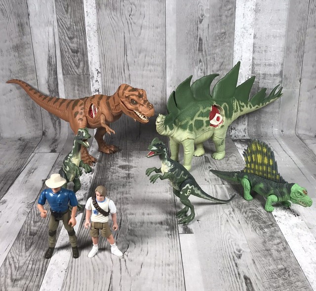 Dinossauro Tiranossauro Rex - Boneco com Som Jurassic World - JP Toys -  Brinquedos e Actions Figures para todas as idades