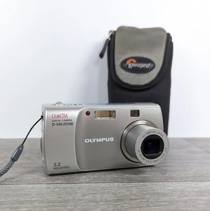 Olympus Digital Camera Camedia D-540 Zoom 3.2MP Silver Tested with Lowepro Case - Picture 1 of 14