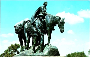 Pioneer Mother sculpture Penn Valley Park Kansas City MS postcard a44 - Picture 1 of 2