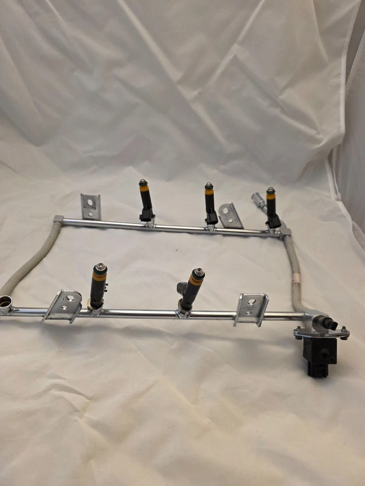 Juego de inyectores de combustible Ford Mustang 2003 con riel YR3E-9F792-AA OEM Foto 1 de 1