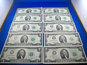 $2 U.S. BILLS - FEDERAL RESERVE NOTES - 1976 - 10 SEQUENTIAL S/Ns - CU (dp2$2) - Picture 1 of 1