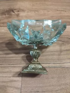 Posacenere vintage realizzato in cristallo molato con base in bronzo argentato. - Imagen 1 de 4