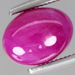 Rubí John Saul rojo térmico 2,36 quilates de ancho 8x6 mm cabujón ovalado natural Kenia, África - Imagen 1 de 4
