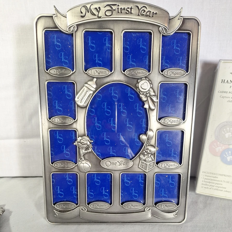 Marco de fotos tono plateado primer año para bebé 12 meses  Foto 1 de 1
