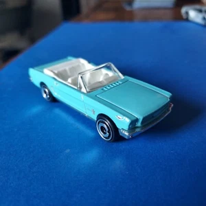 Hot Wheels 1985,2013 Cast 65 Mustang Conv Blue Display Only Never Played Mint - Picture 1 of 3