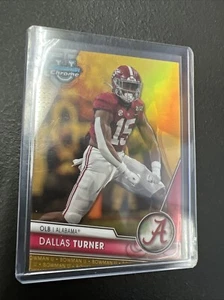 2023 Bowman University Chrome Sapphire DALLAS TURNER GOLD PROSPECT /50 Alabama - Foto 1 di 2
