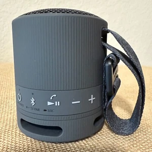 Altavoz de viaje compacto portátil inalámbrico Bluetooth Sony SRS-XB100 negro SRSXB100 - Imagen 1 de 5