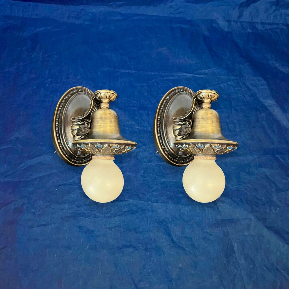 Aplique de pared de latón antiguo bonito cableado 10G Foto 1 de 4