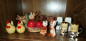 SALT AND PEPPER SHARKER SET BEARS CHICKENS APPLES CHIPMUCKS NC MOUNTAINS TEXAS - Picture 1 of 12