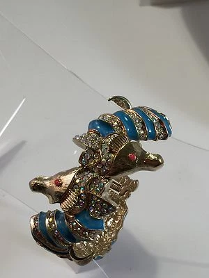 Brazalete con bisagras Betsey Johnson Betsey And The Sea doble caballito de mar nuevo con etiquetas $95 Foto 1 de 4