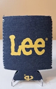 Lee Jeans NEU Coozie Isolierung Getränke Bier Sammlerstück Souvenir Urlaub - Bild 1 von 2