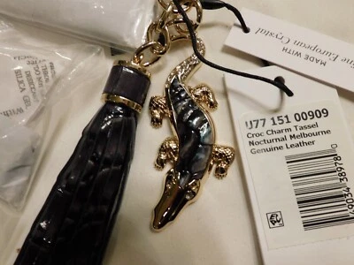 NUEVO CON ETIQUETAS BORLA CON DIJE DE COCODRILO BRAHMÁN EN NOCTURNO U77 151 00909 *ENVÍO GRATUITO* Foto 1 de 4