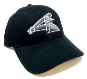 MLB CHICAGO WHITE SOX RETRO LOGO BLACK ADJUSTABLE CURVED BILL BASEBALL HAT CAP - Picture 1 of 4