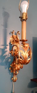 VINTAGE ITALIAN TOLE GILDED LARGE ORNATE ELECTRIC WALL SCONCE, ca. 1960s - Picture 1 of 10