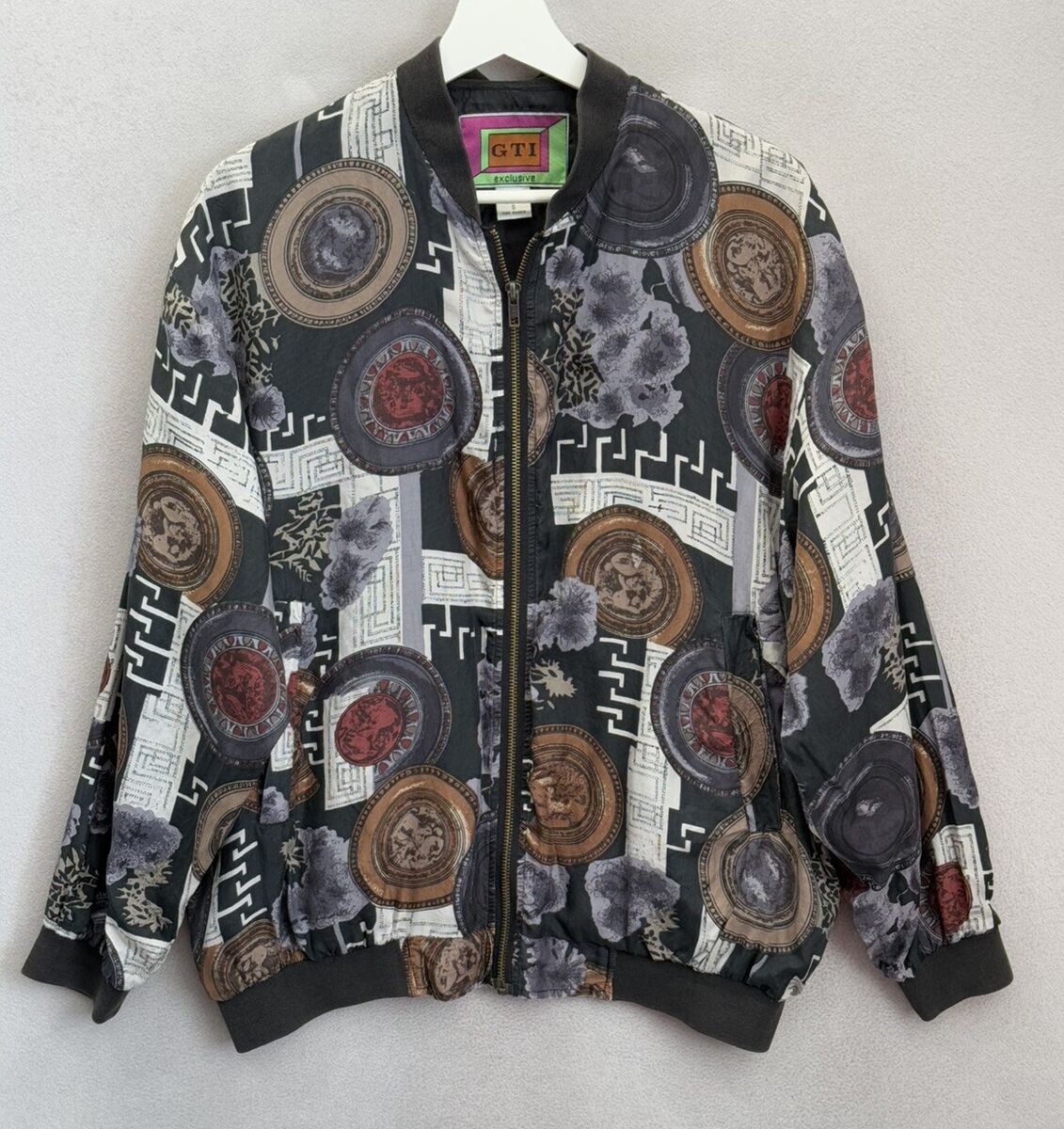 100% Silk Vintage Outerwear Coats & Jackets for Men for sale 100% Silk Vintage Outerwear Coats & Jackets for Men for sale