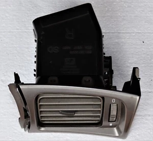 SUBARU IMPREZA 07-11 FORESTER 07-12 RH GRILLE VENT ASSEMBLY 66110FG000 - Picture 1 of 5