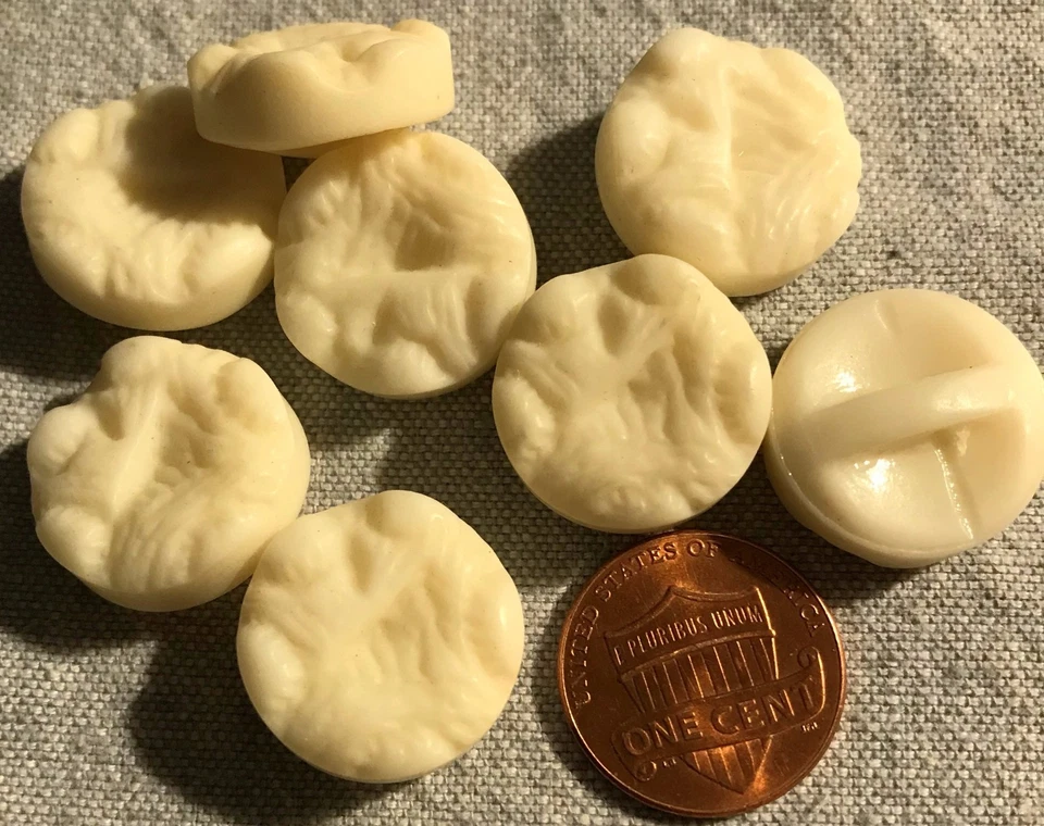 8 New Retro Style Thick Cream Plastic Shank Buttons 3/4" 19mm Lot # 3849 - Image 1 of 1