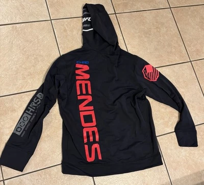 官方 UFC Chad Mendes Reebok Cornerman 步行套件。 Fight Worn — 第 1/4 张图片