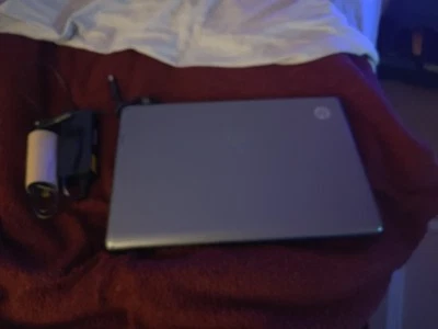 HP 2000-369wm Notebook Laptop PC 15.6" Windows 7 Home Premium 4GB 320GB HDD - Image 1 of 4