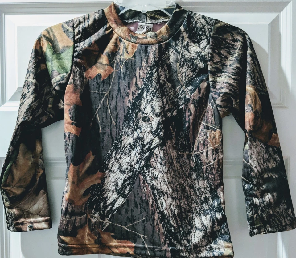 Camisa de rendimiento camuflada para niñas, roble musgo camuflaje caza niños Foto 1 de 1