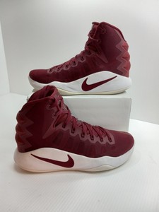 red nike hyperdunk