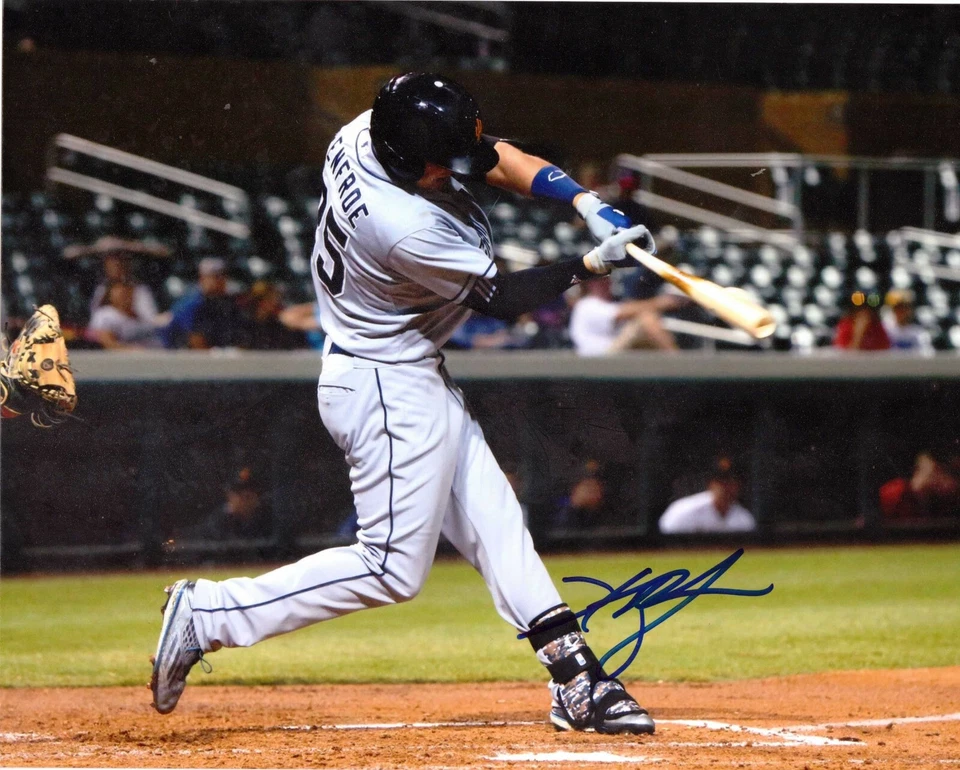 Hunter Renfroe San Diego Padres с автографом 8 x 10 - Изображение 1 из 1