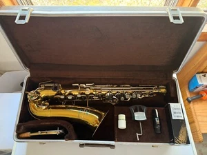 Late 60's Buescher Aristocrat Alto Sax with Yamaha 5C mouthpiece - Picture 1 of 16