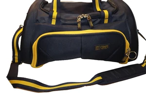 CHAPS Duffle Bag Blue With Yellow Trim Shoulder Strap 2 Pockets Carry-On EUC - Bild 1 von 10