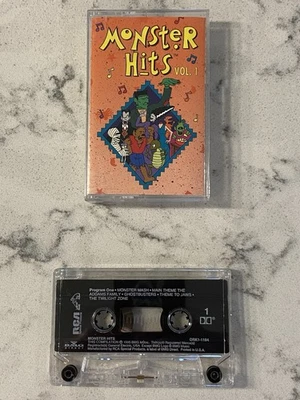 Monster Hits, Volume One, Music, Audio, Cassette Tape, Halloween, Themed Songs - Imagem 1 de 2
