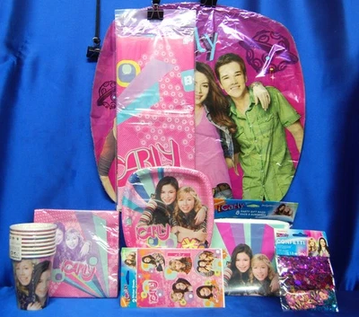 Juego de fiesta I Carly #8 servilletas mantel tazas bolsas de botín pegatinas de globo de aluminio Foto 1 de 4