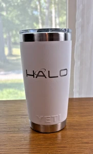 Yeti Rambler® Tumbler 20oz White Magslider Lid - Bild 1 von 4