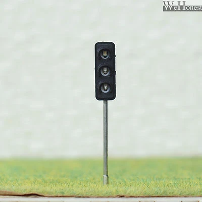 2 x HO / OO Traffic Light Signal LED Model Train crossing walk Street sign #7 - Image 1 of 4