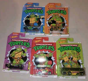 Hot Wheels 2021 TEENAGE MUTANT NINJA TURTLES Complete Set OF 5 NIP - Picture 1 of 2