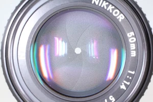 con capucha [como nueva] Nikon Ai-s Ais Nikkor 50 mm f/1,4 lente MF... - Imagen 1 de 10