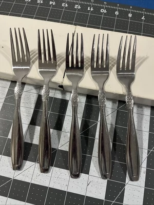 Oneida Vista (5) Dinner Forks Stainless Flatware Replacements - Image 1 of 4