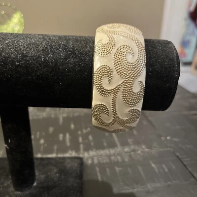 Brazalete Brazalete Esmalte Fornash Firmado Tono Dorado Diseño Remolino Foto 1 de 4