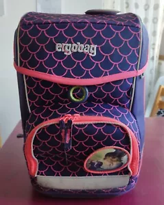 Ergobag Cubo Perlentauchbär Schulranzen Tornister Mädchen lila Fischschuppen - Bild 1 von 10