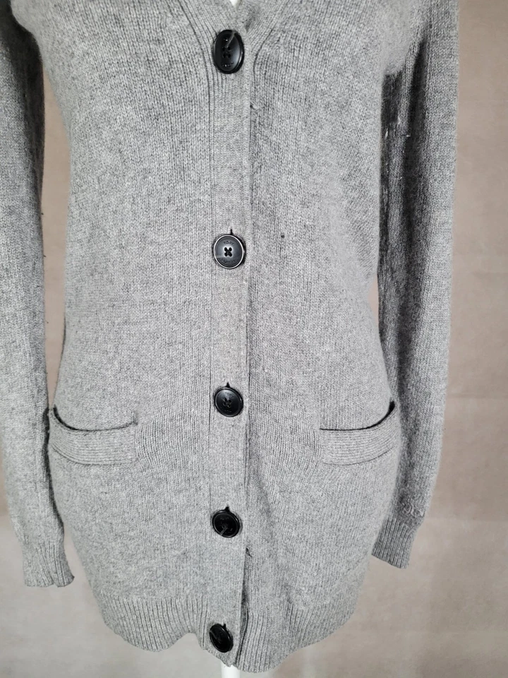 Cárdigan suéter para mujer Tory Burch gris cuello en V negro botones bolsillos talla XXS Foto 1 de 4