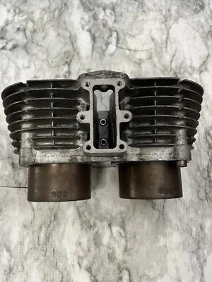 YAMAHA XS650 XS 650 TX TX650 XS1 1970-1980 BIMOTOR CILINDRO JARRA BARRIL Foto 1 de 4